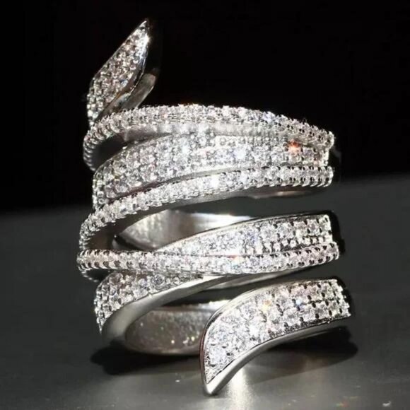 NEW 925 STERLING SILVER RING